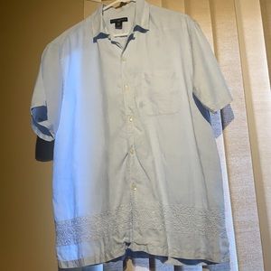 Banana republic size m dress shirt. In good condition